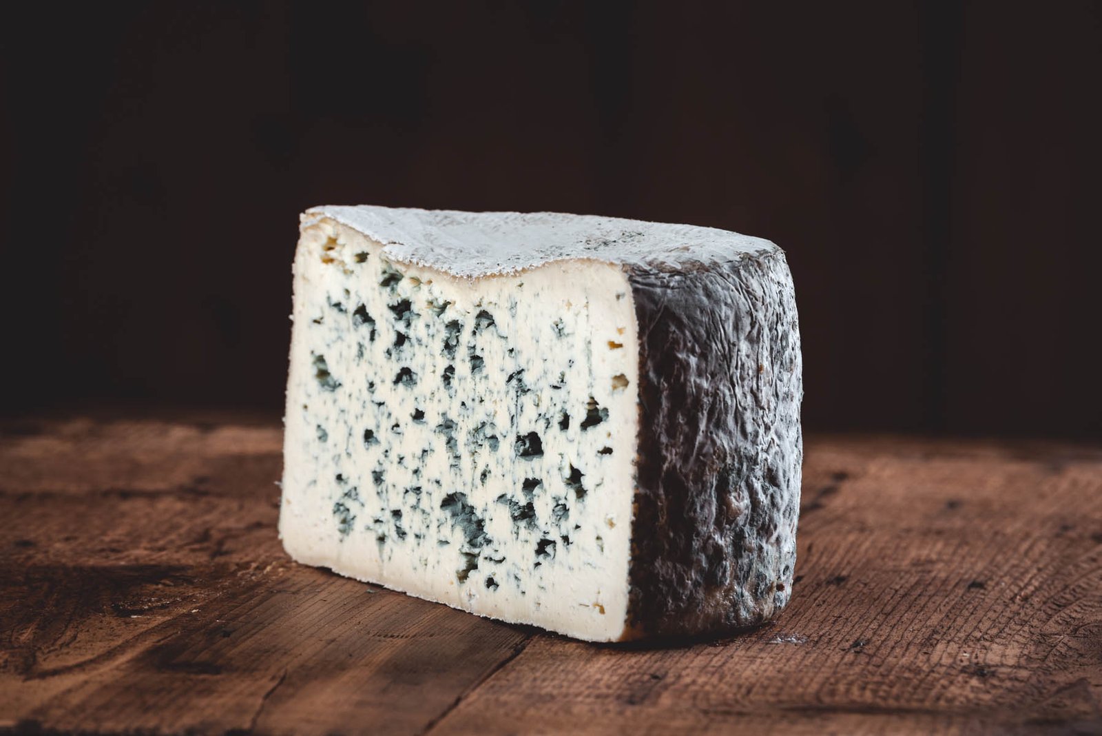 vente-fromage-bleu-d-auvergne-laqueuille-la-memee-aop-dsc_1994-154